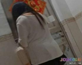  操了一个出租房子的带娃少妇